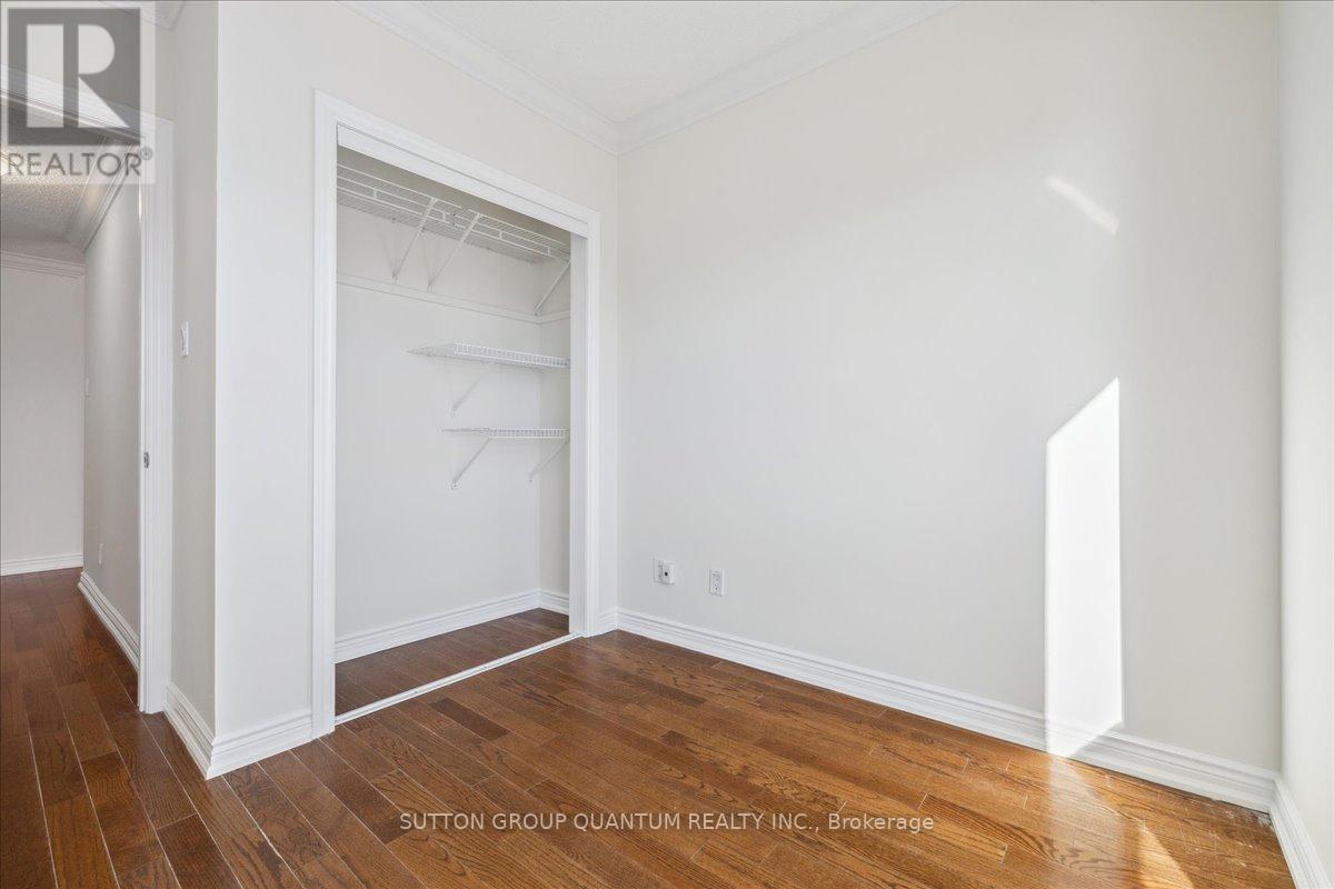401 - 151 Robinson Street Property Photo 25