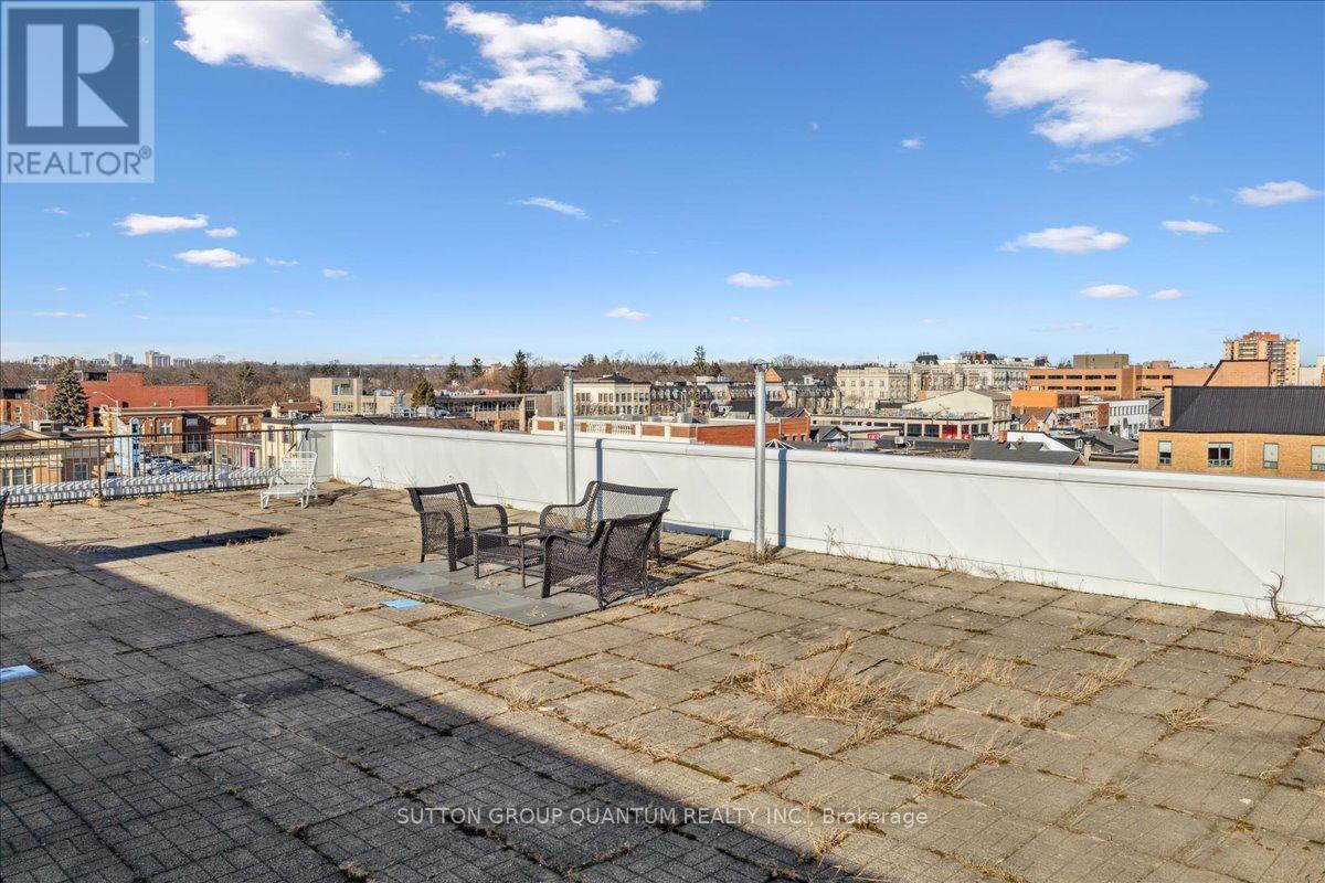 401 - 151 Robinson Street Property Photo 33