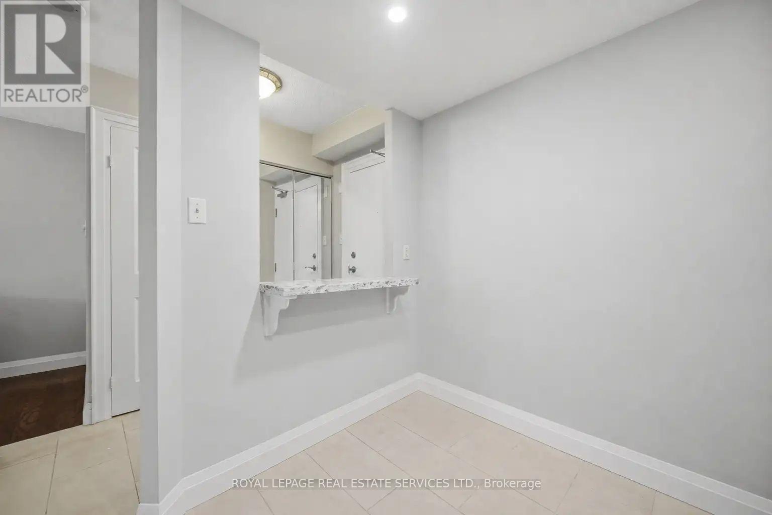 306 - 8 Lisa Street Property Photo 9