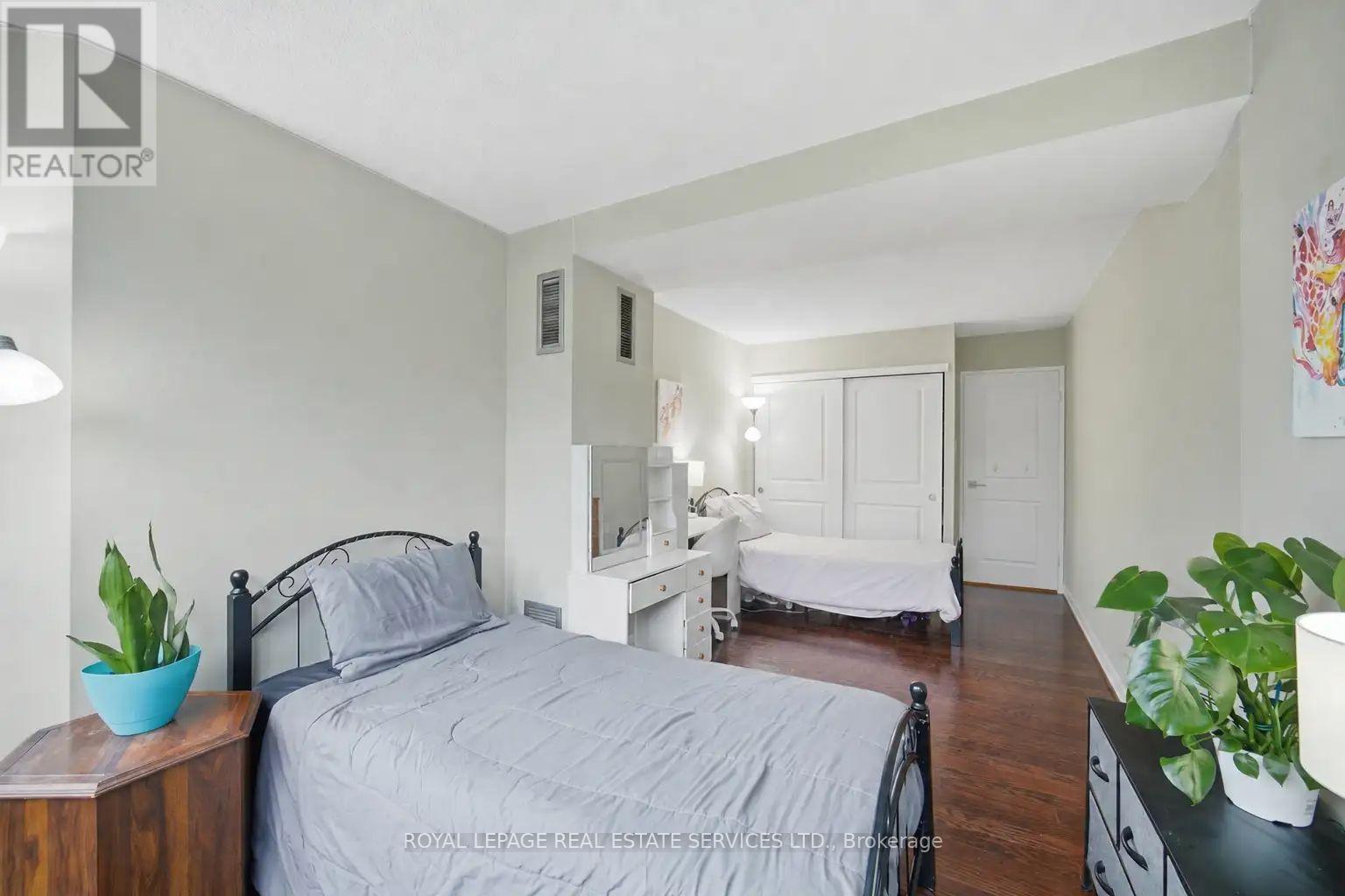 306 - 8 Lisa Street Property Photo 27