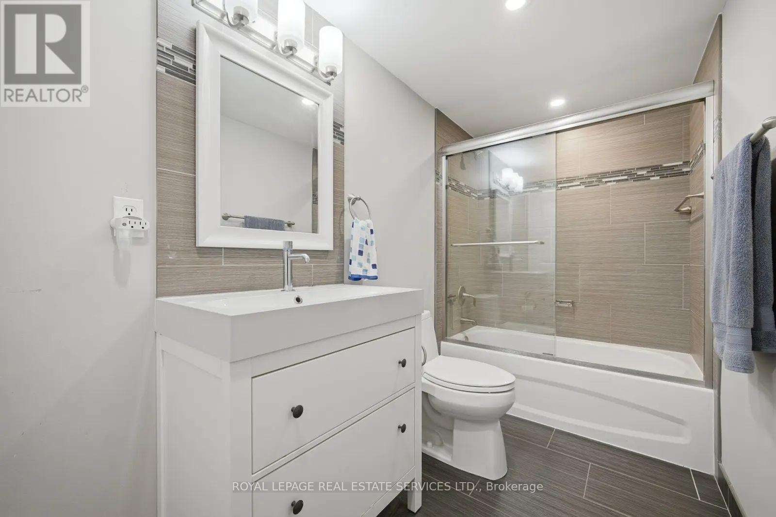 306 - 8 Lisa Street Property Photo 29