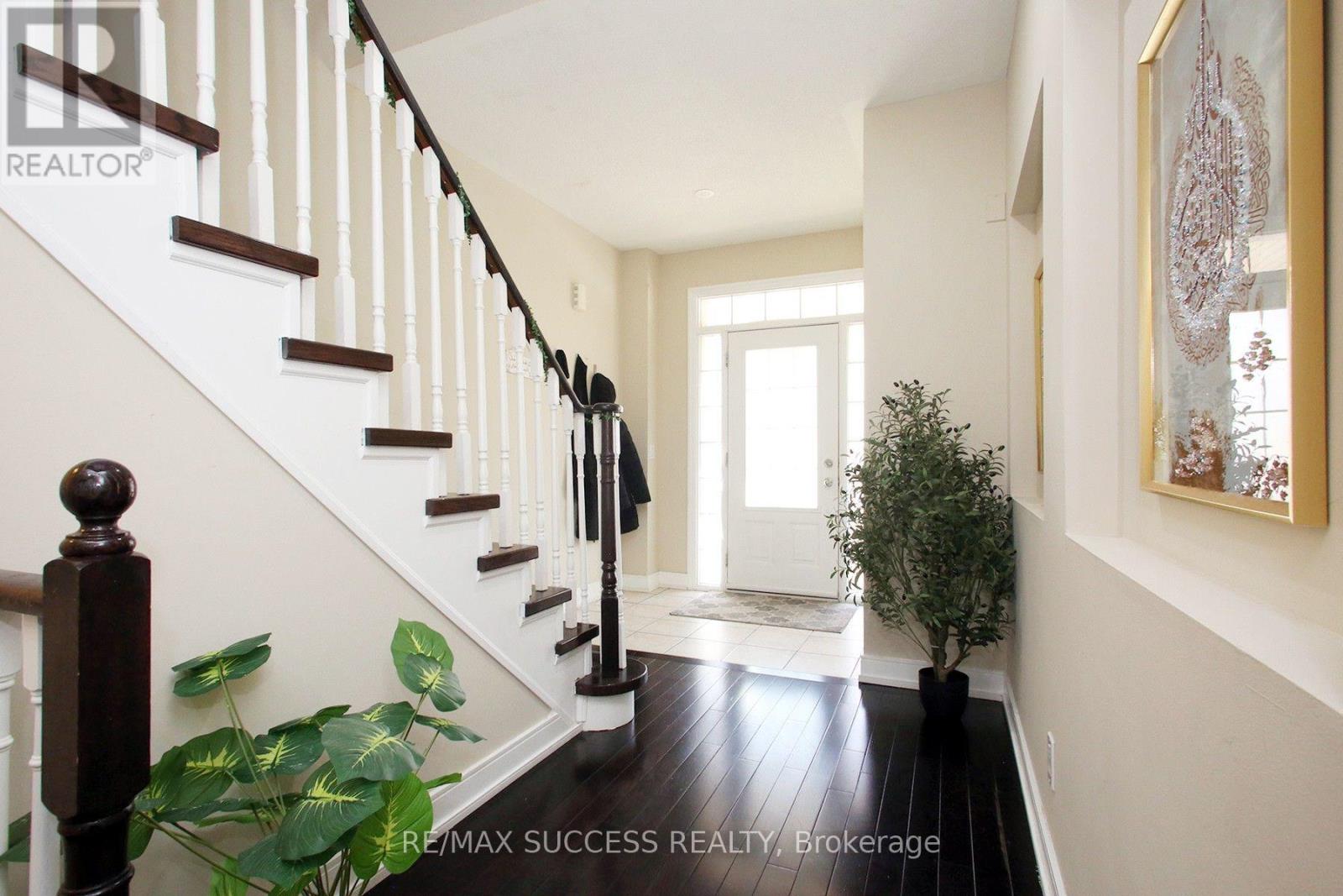 103 Donovan Heights Property Photo 3