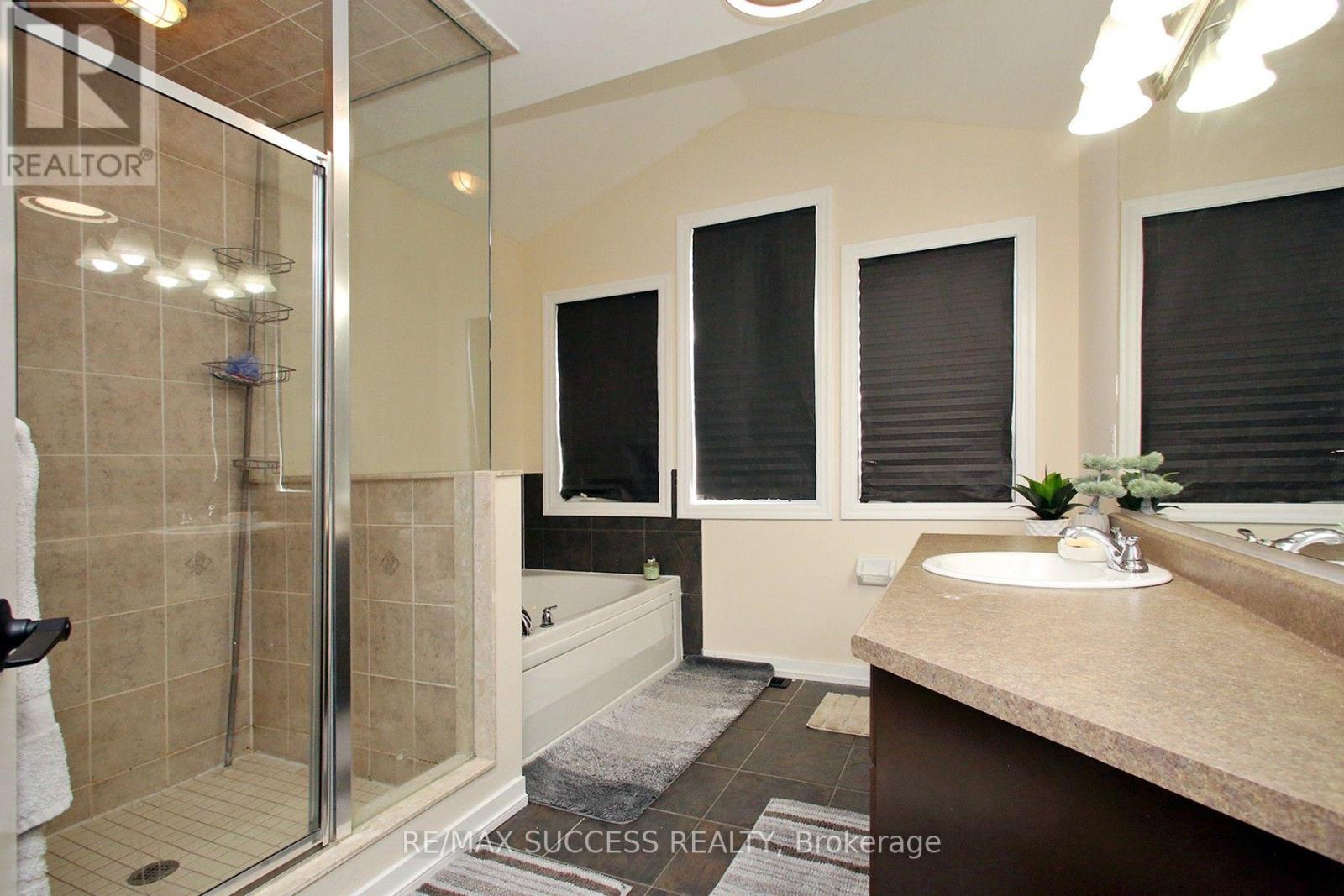 103 Donovan Heights Property Photo 21