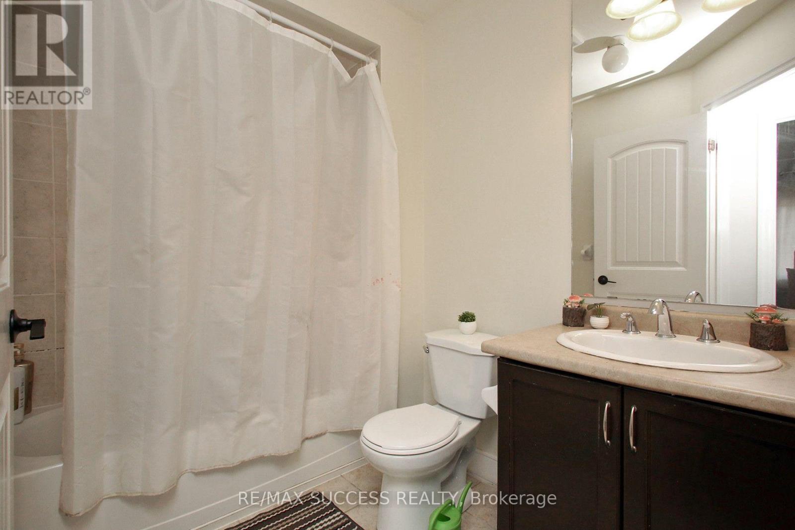 103 Donovan Heights Property Photo 23