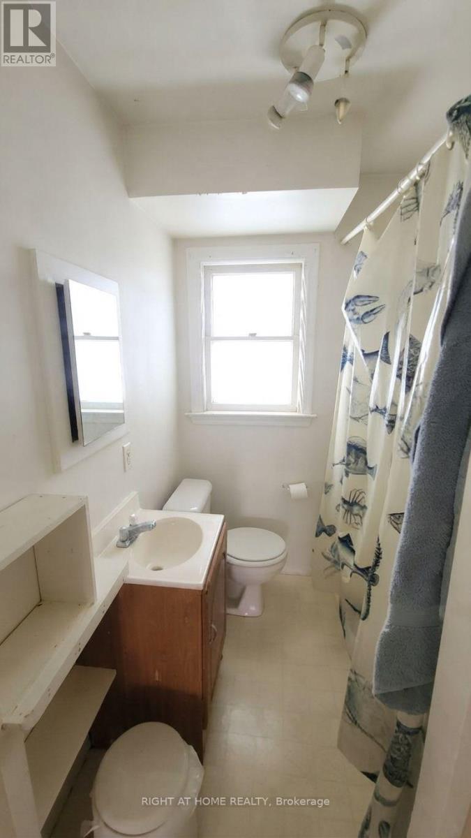 37 Deforest Road Property Photo 6