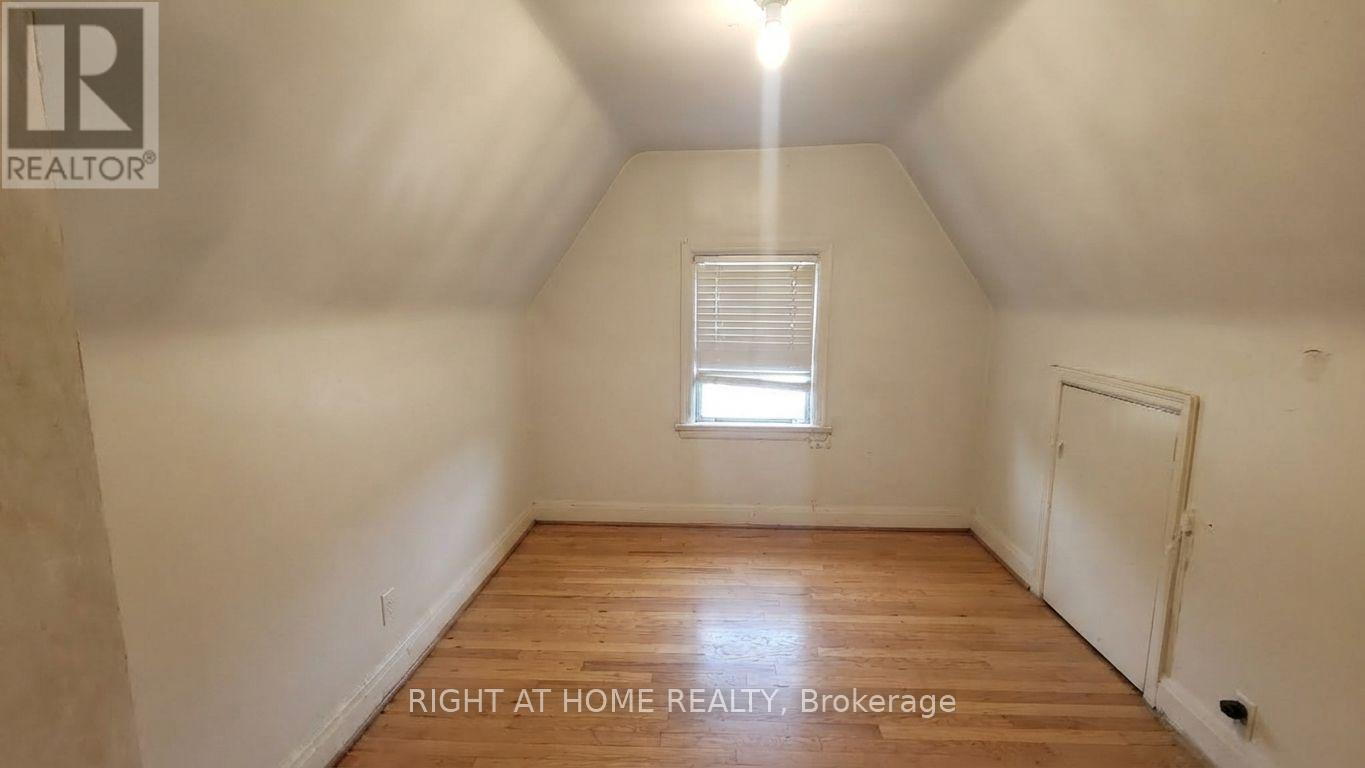 37 Deforest Road Property Photo 7
