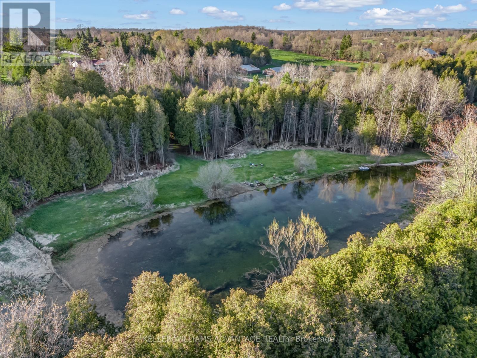 Upper Unit - 3100 30 Side Road Property Photo 36