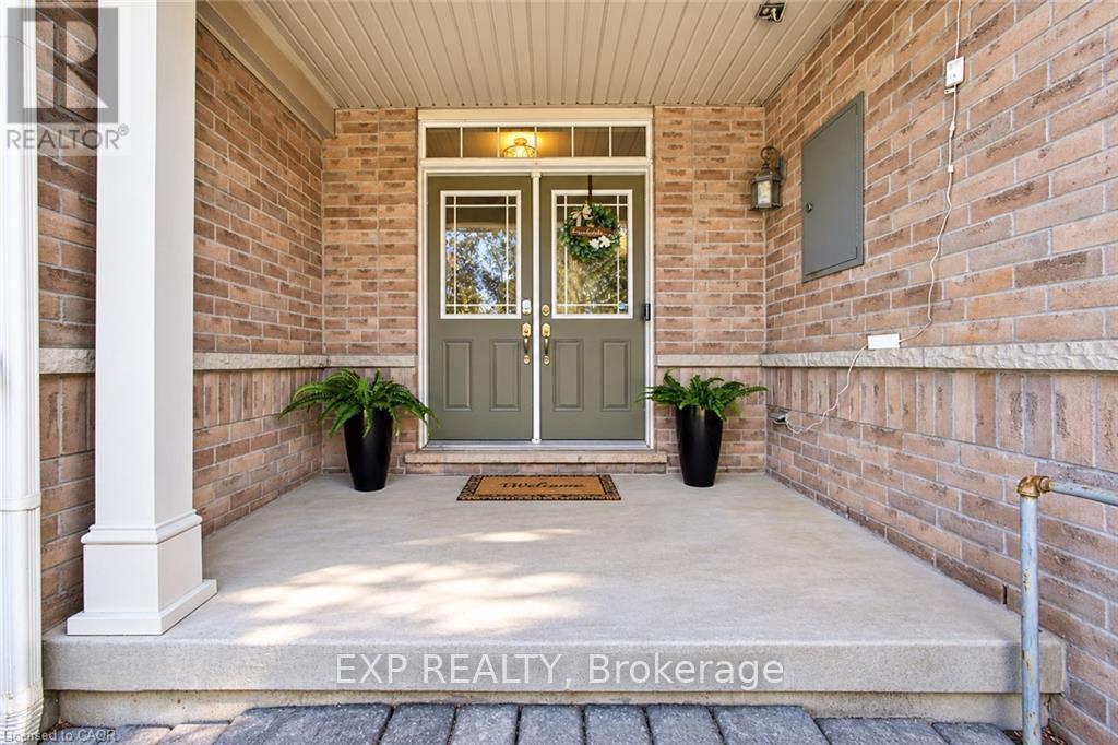 24 - 3275 Stalybridge Drive Property Photo 3