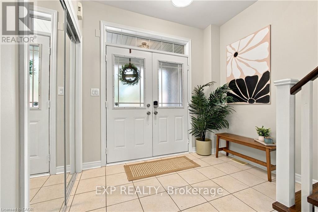 24 - 3275 Stalybridge Drive Property Photo 4