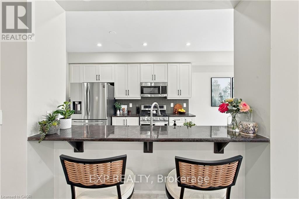 24 - 3275 Stalybridge Drive Property Photo 14