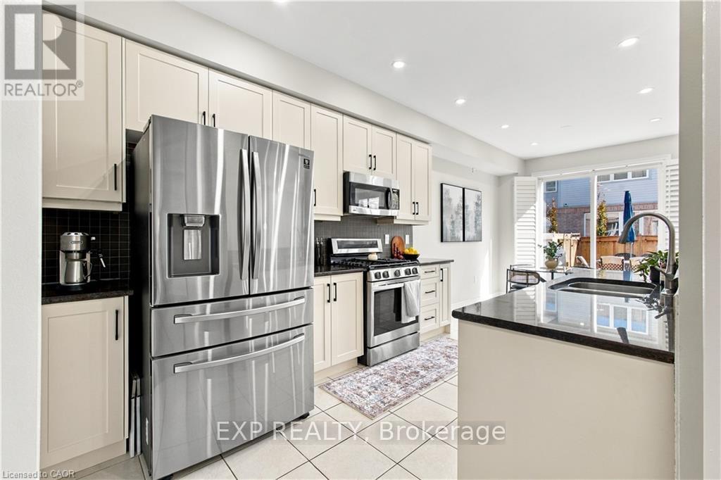 24 - 3275 Stalybridge Drive Property Photo 15