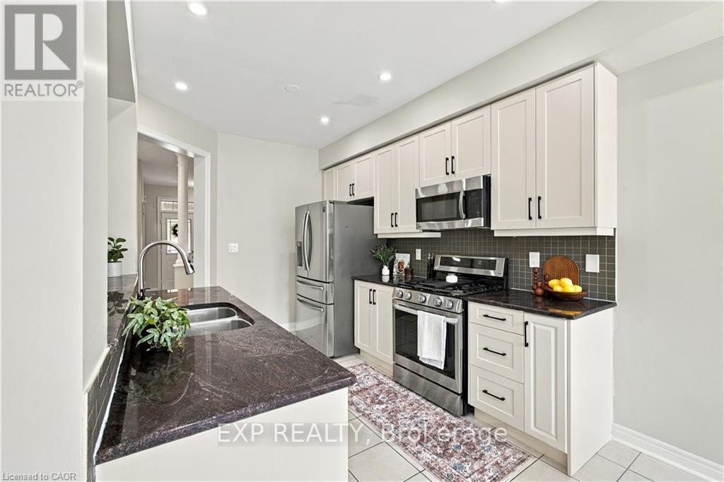 24 - 3275 Stalybridge Drive Property Photo 16