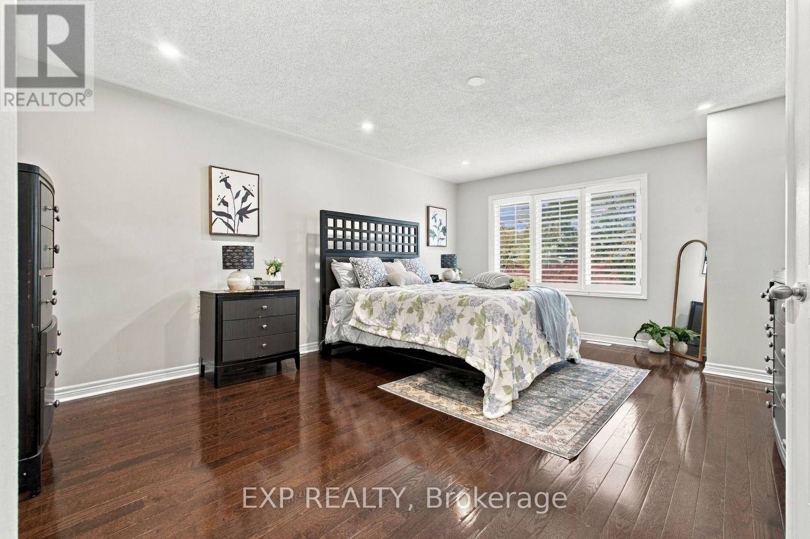 24 - 3275 Stalybridge Drive Property Photo 20