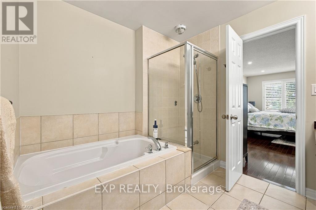 24 - 3275 Stalybridge Drive Property Photo 21