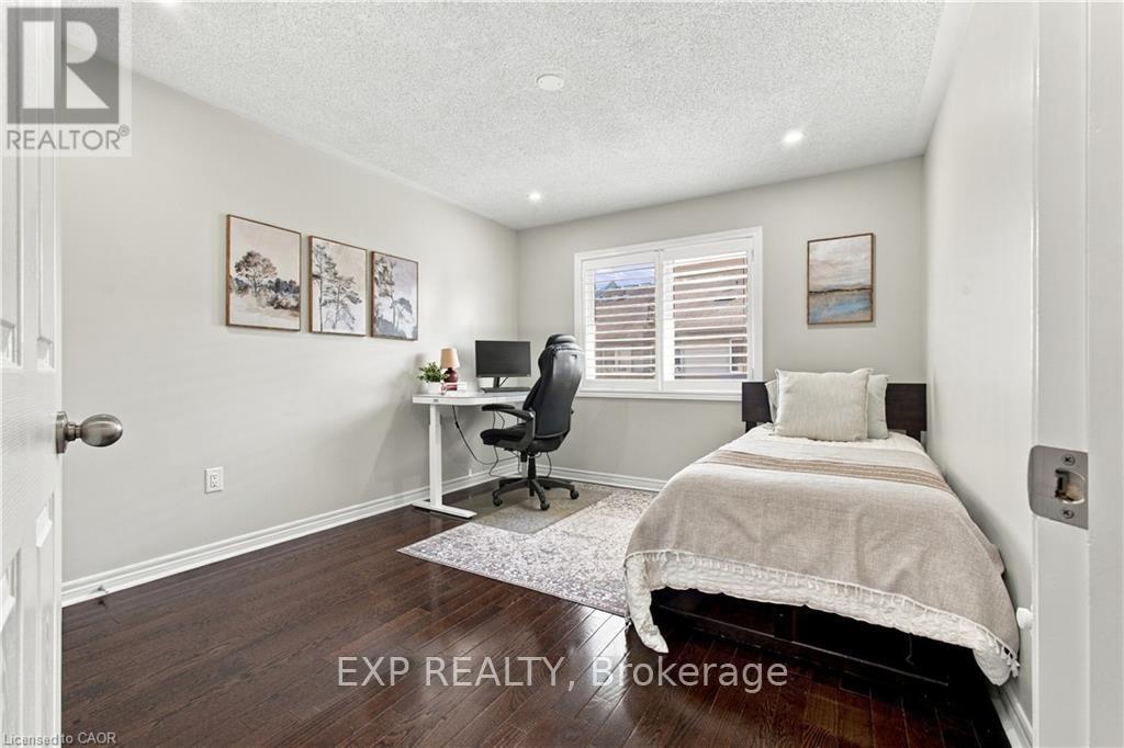 24 - 3275 Stalybridge Drive Property Photo 24
