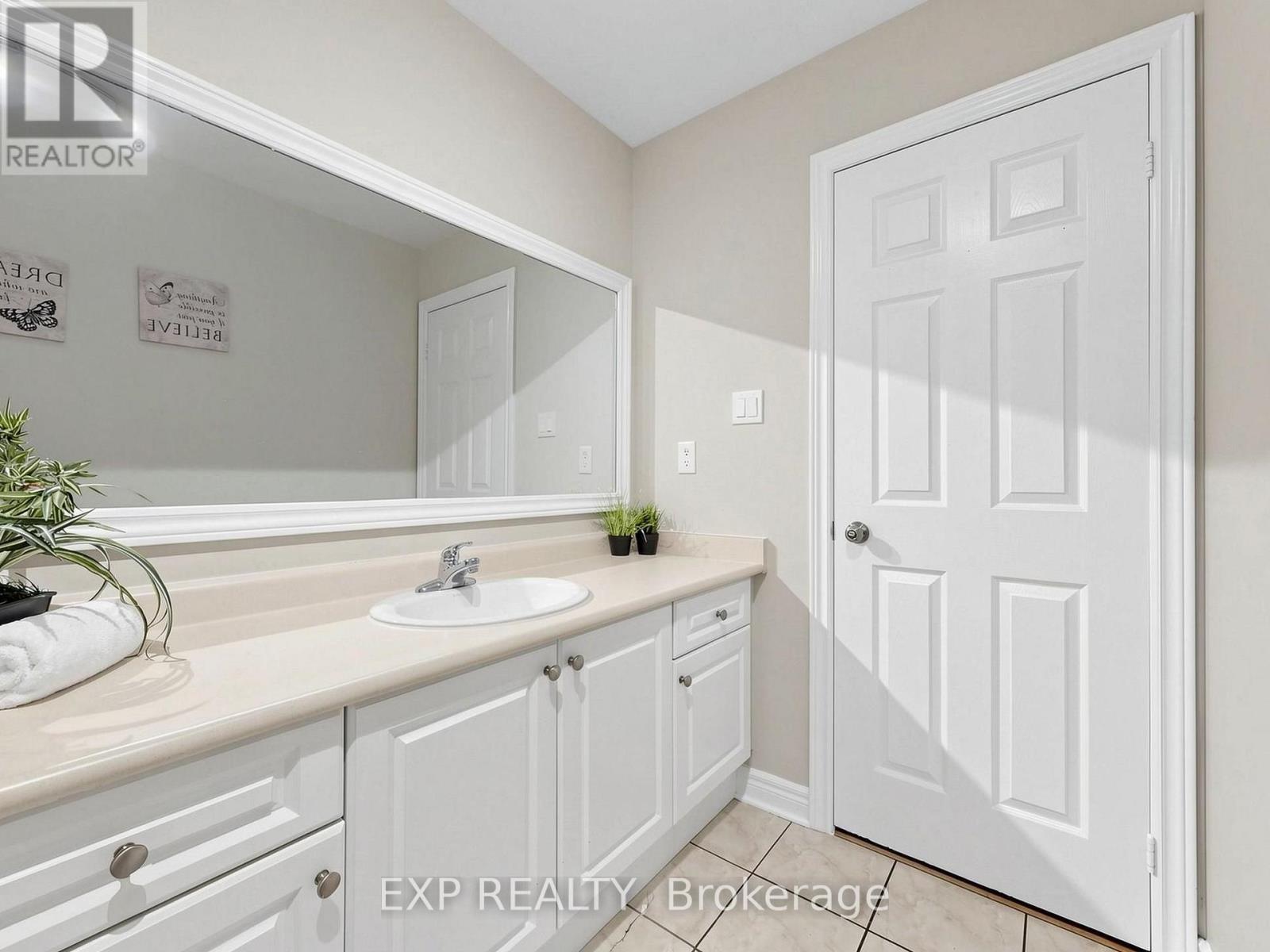 49 Harbourtown Crescent Property Photo 28