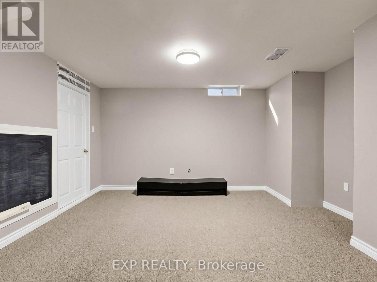 49 Harbourtown Crescent Property Photo 40