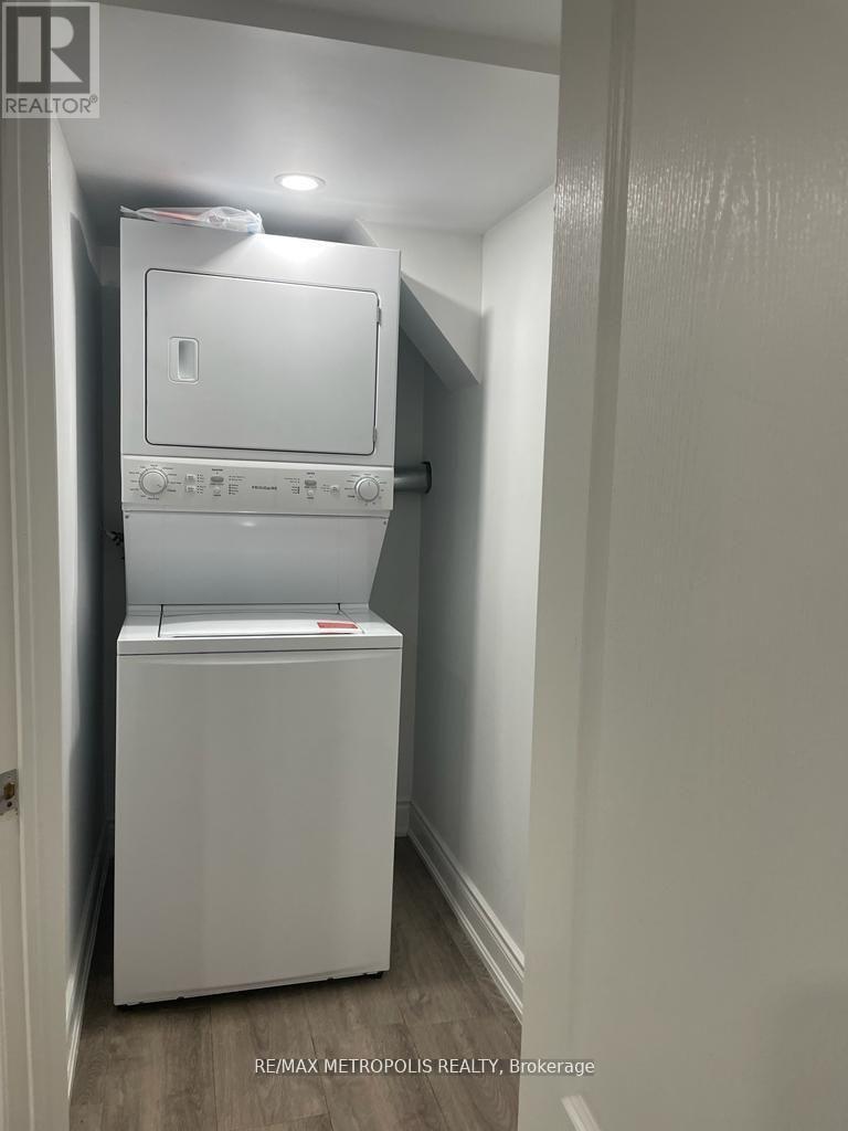Bsmt - 472 Brisdale Drive Property Photo 11