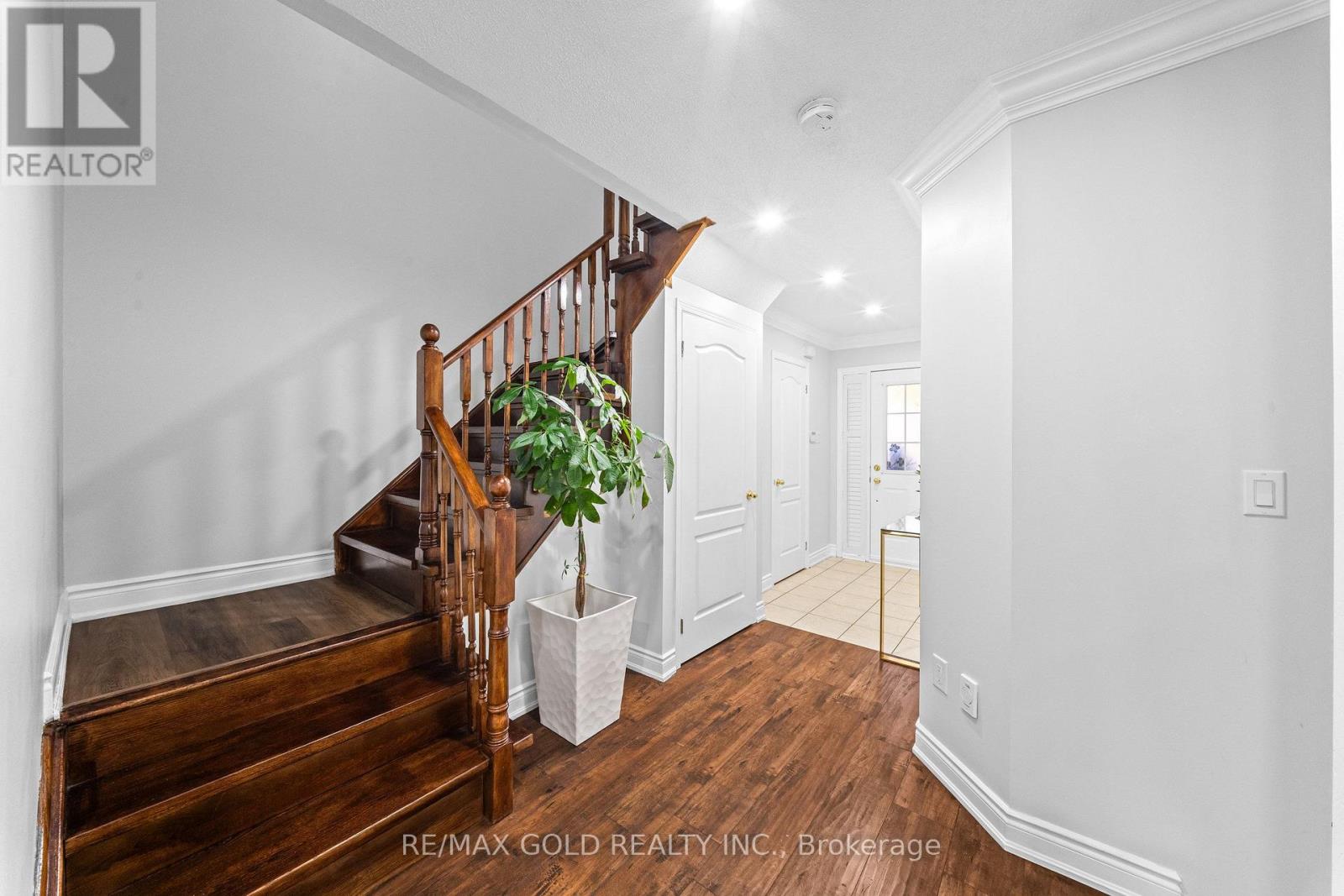 33 Bay Breeze Drive Property Photo 6