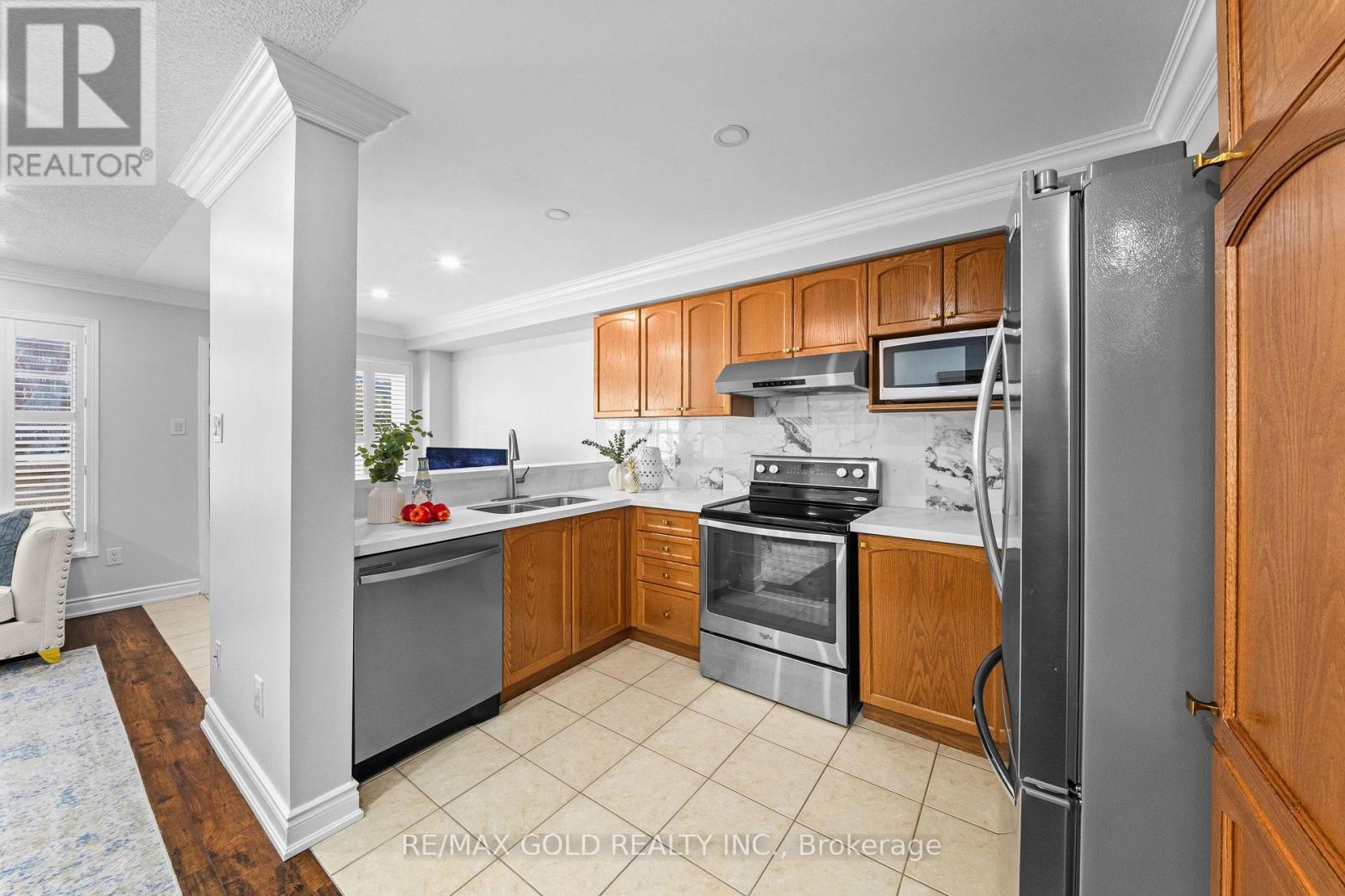 33 Bay Breeze Drive Property Photo 13