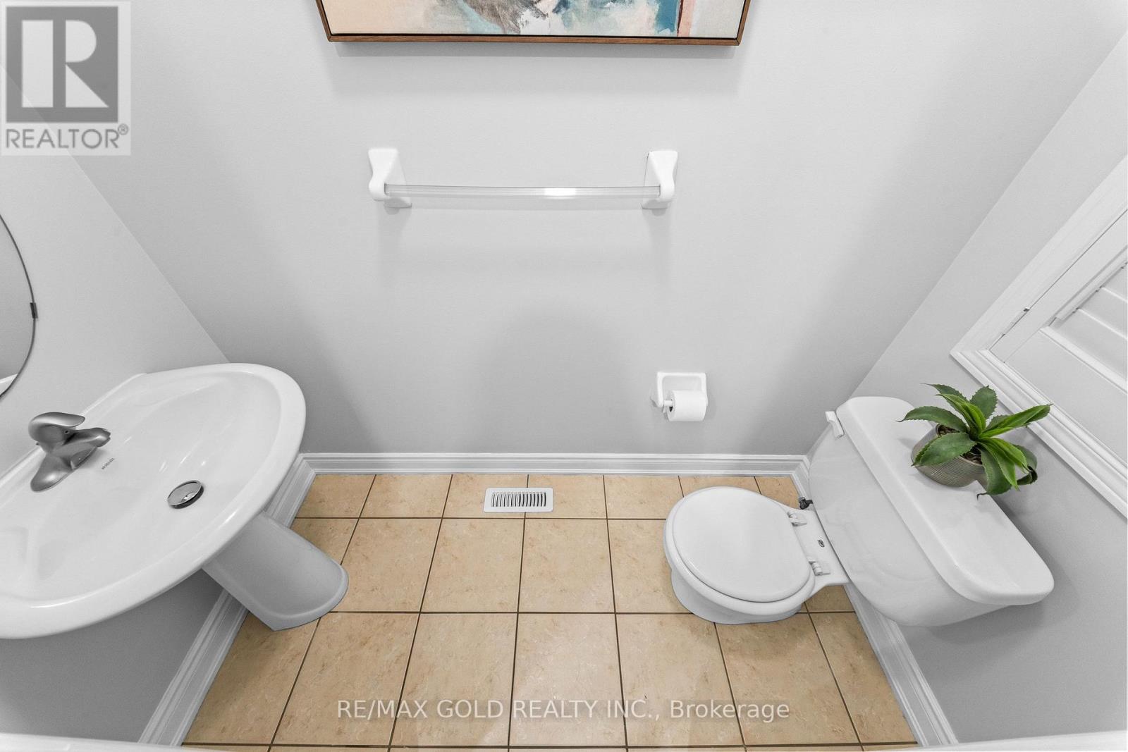 33 Bay Breeze Drive Property Photo 19