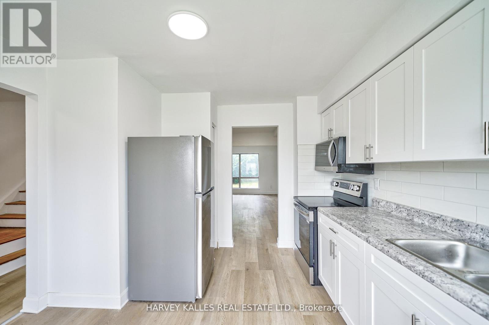 Th602 - 2012 Sheppard Avenue W Property Photo 10