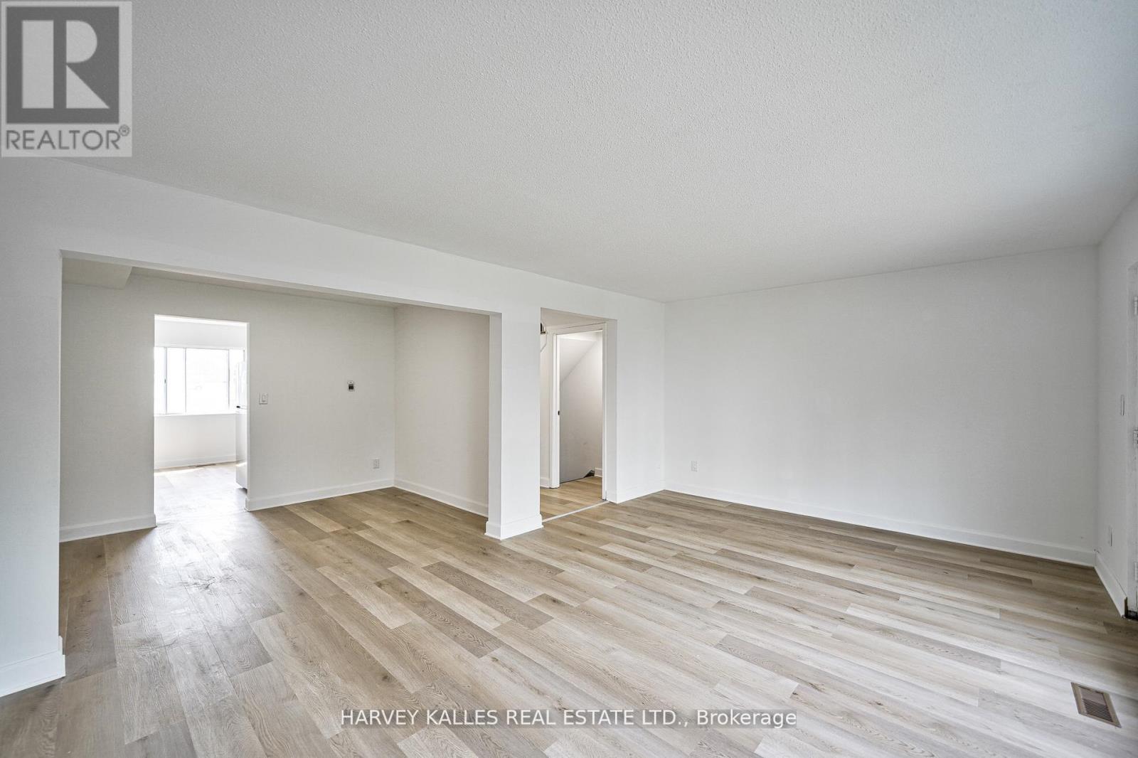 Th602 - 2012 Sheppard Avenue W Property Photo 18