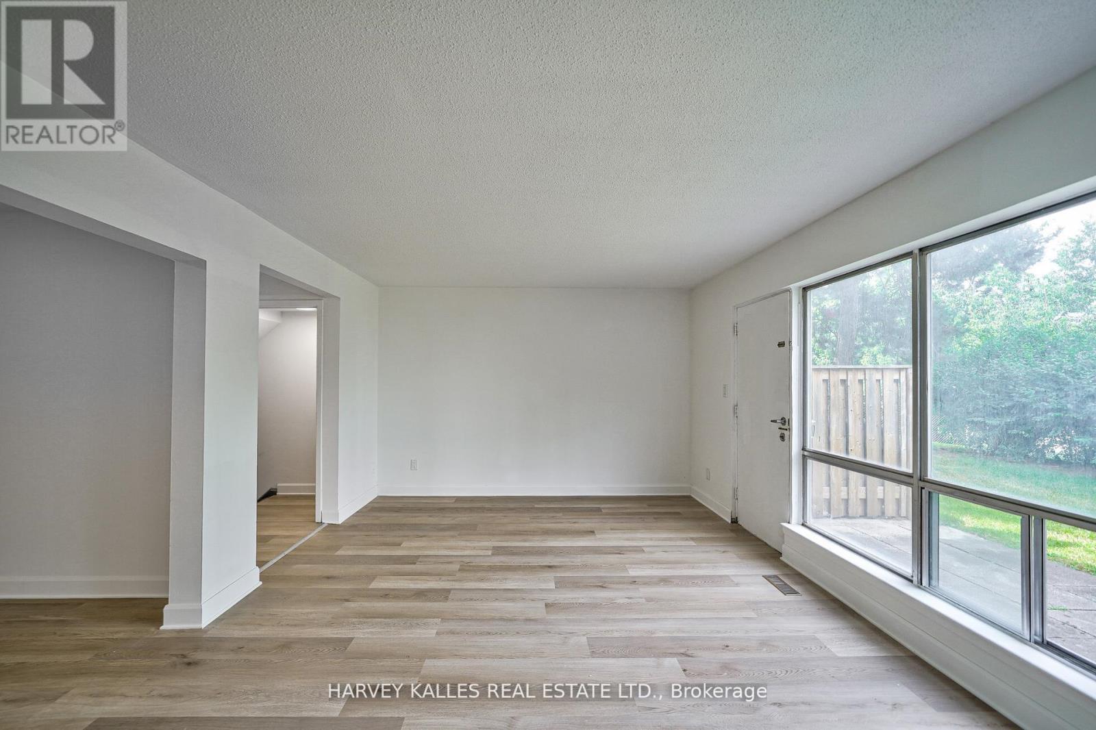 Th602 - 2012 Sheppard Avenue W Property Photo 19