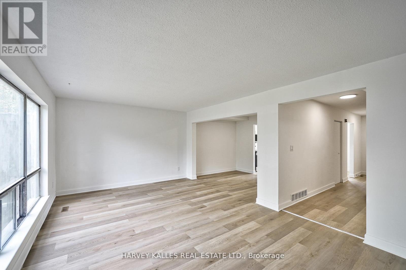 Th602 - 2012 Sheppard Avenue W Property Photo 21