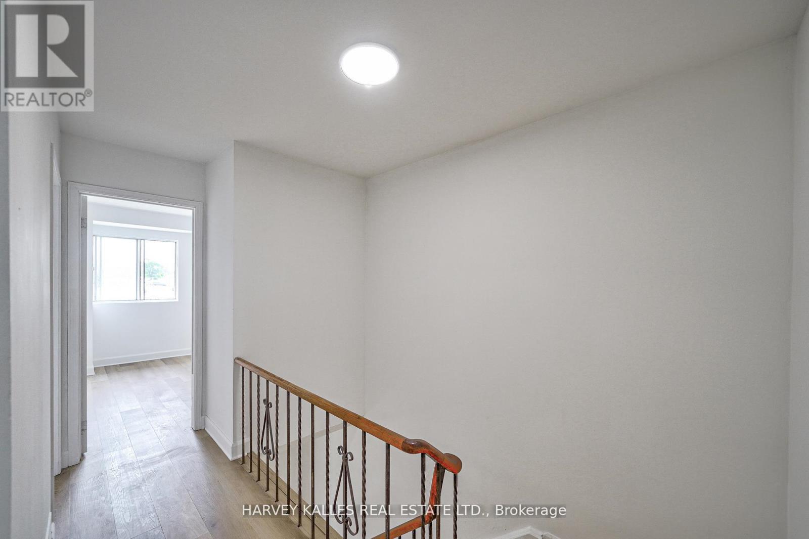 Th602 - 2012 Sheppard Avenue W Property Photo 24