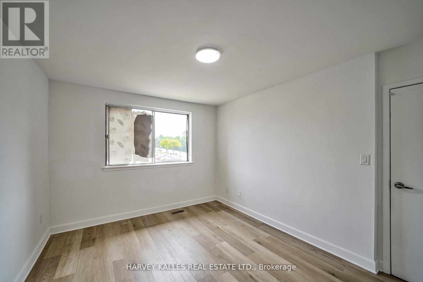 Th602 - 2012 Sheppard Avenue W Property Photo 34