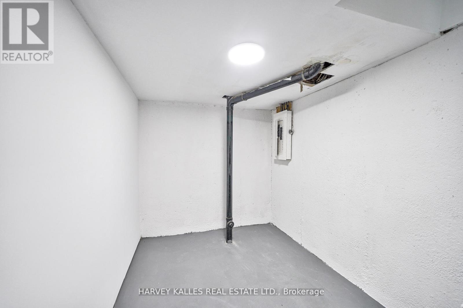 Th602 - 2012 Sheppard Avenue W Property Photo 38