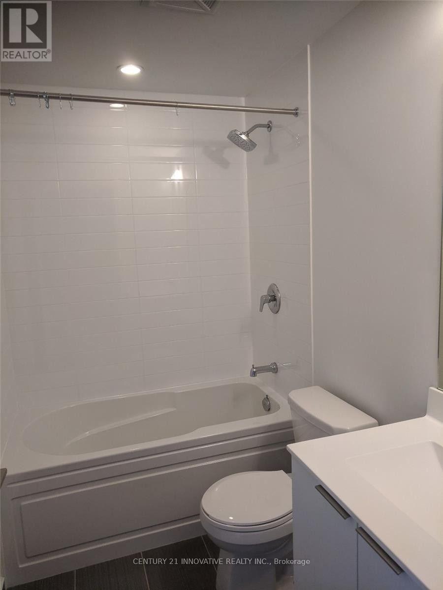 3712 - 30 Shore Breeze Drive Property Photo 9