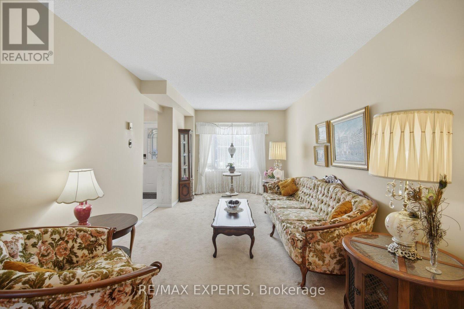 70 Peelton Heights Property Photo 11