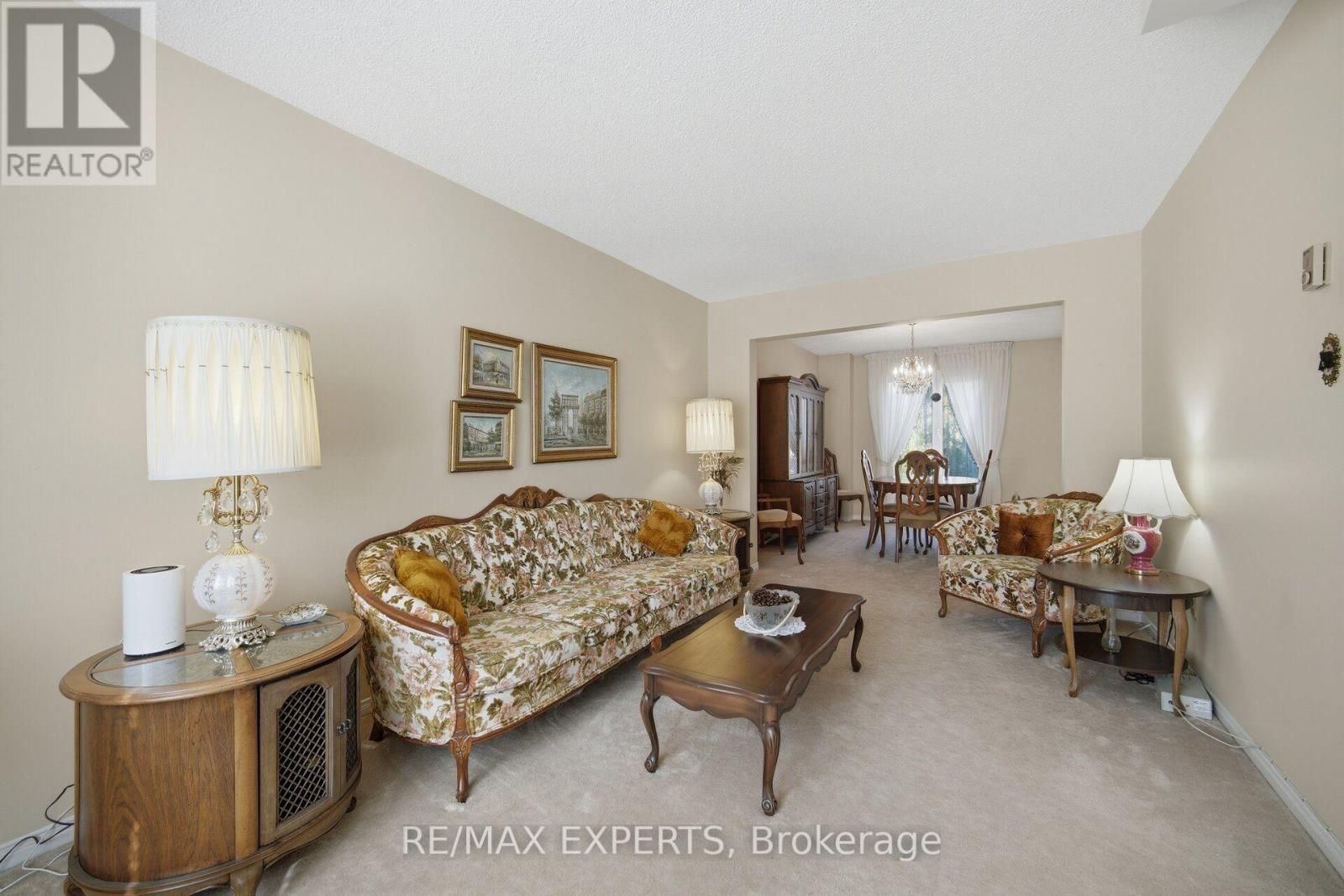 70 Peelton Heights Property Photo 12