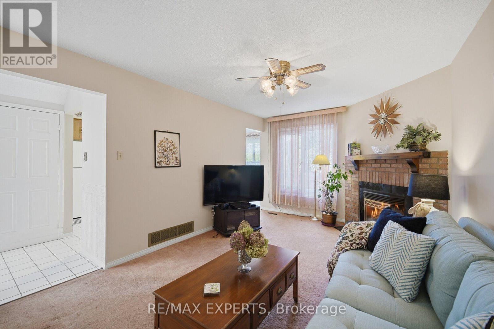 70 Peelton Heights Property Photo 23