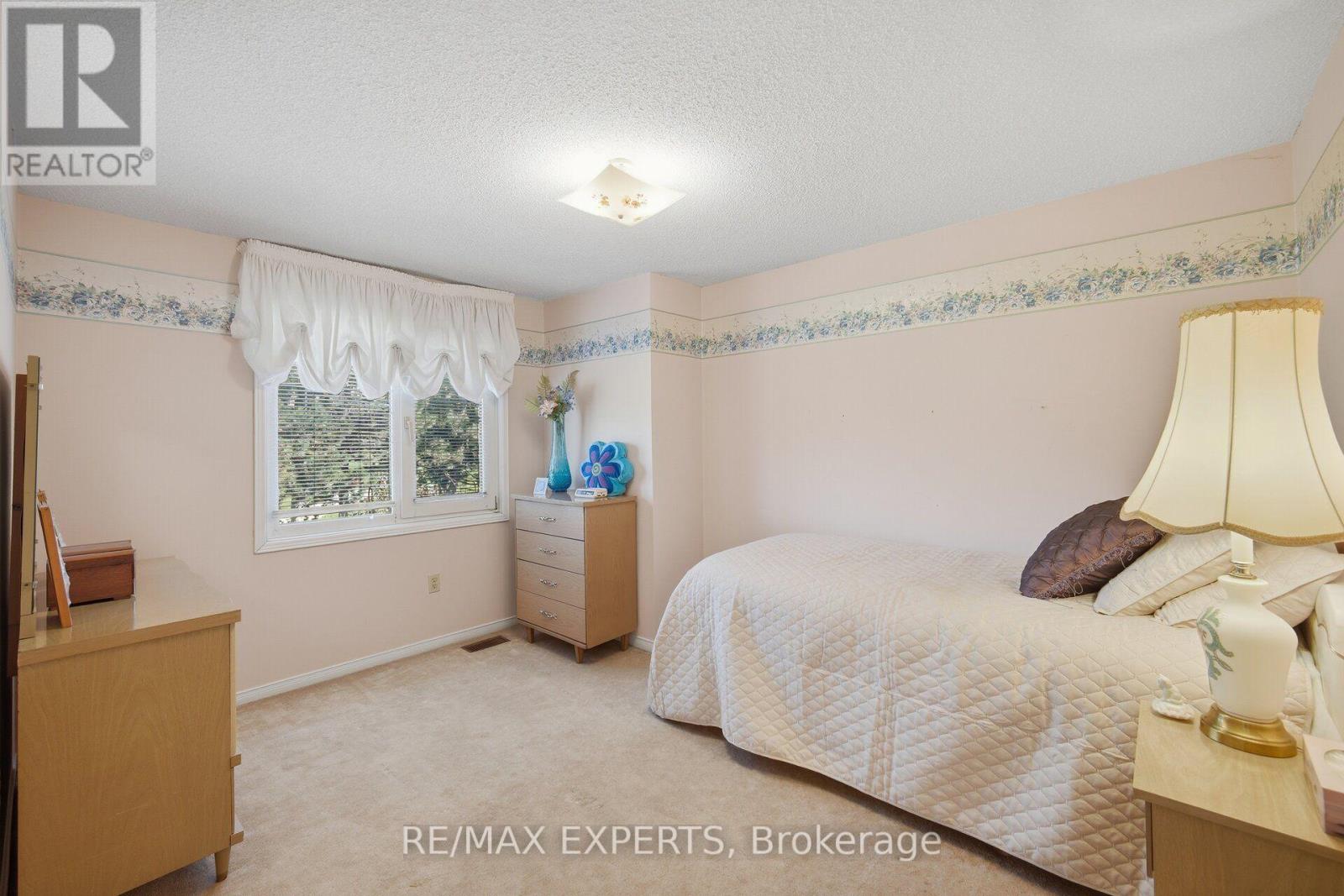 70 Peelton Heights Property Photo 36