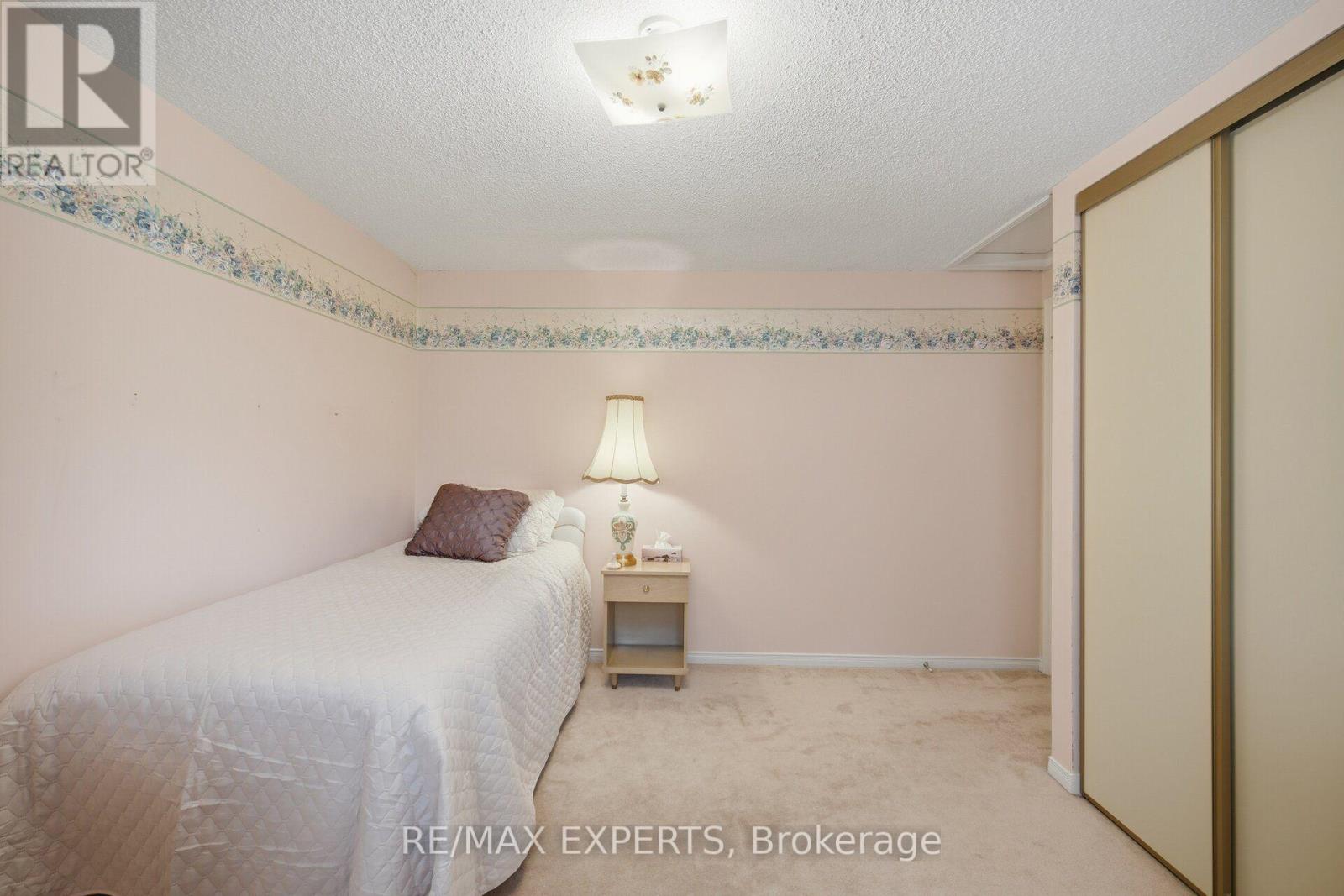 70 Peelton Heights Property Photo 37