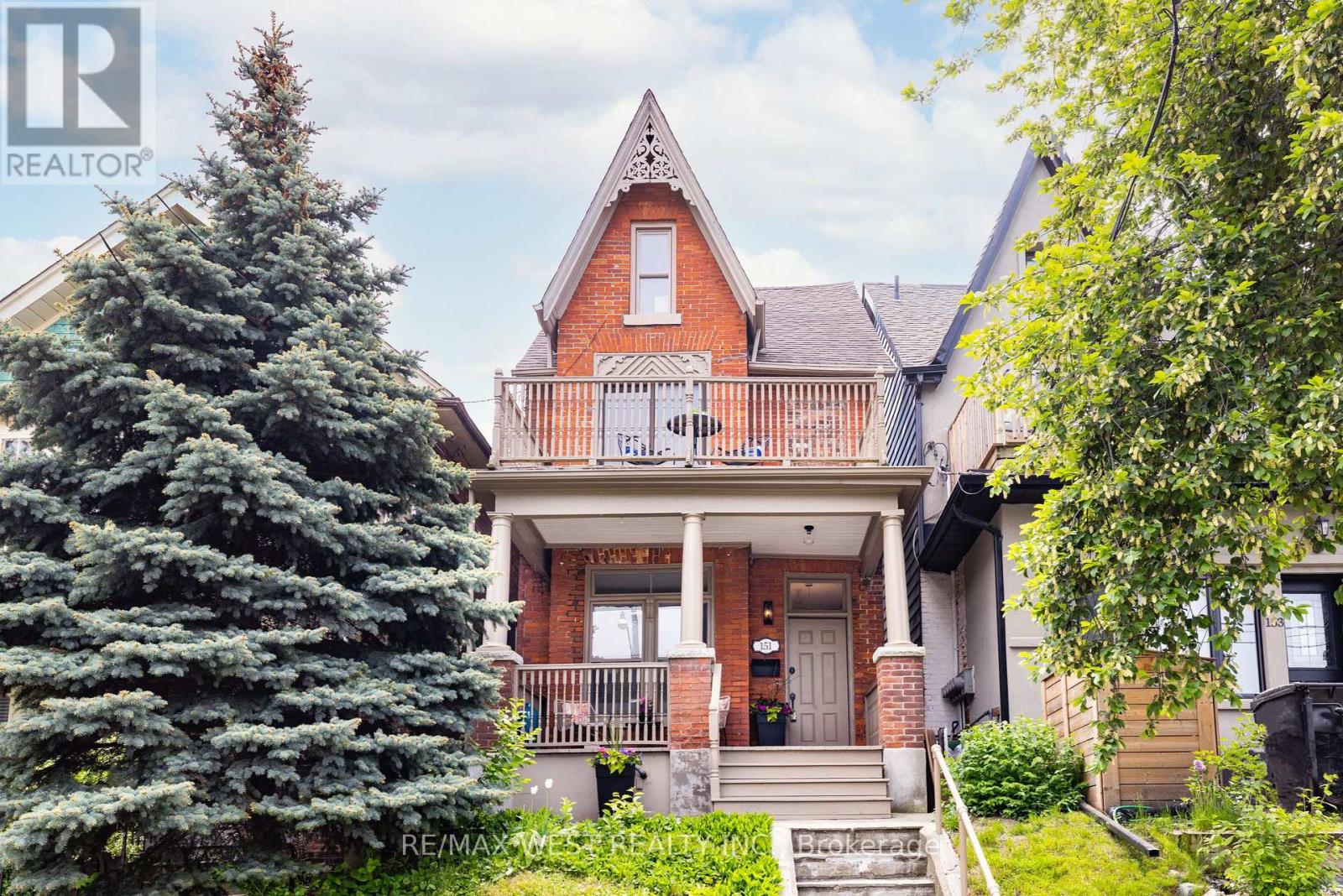 151 HUMBERSIDE AVENUE Property Photo 1