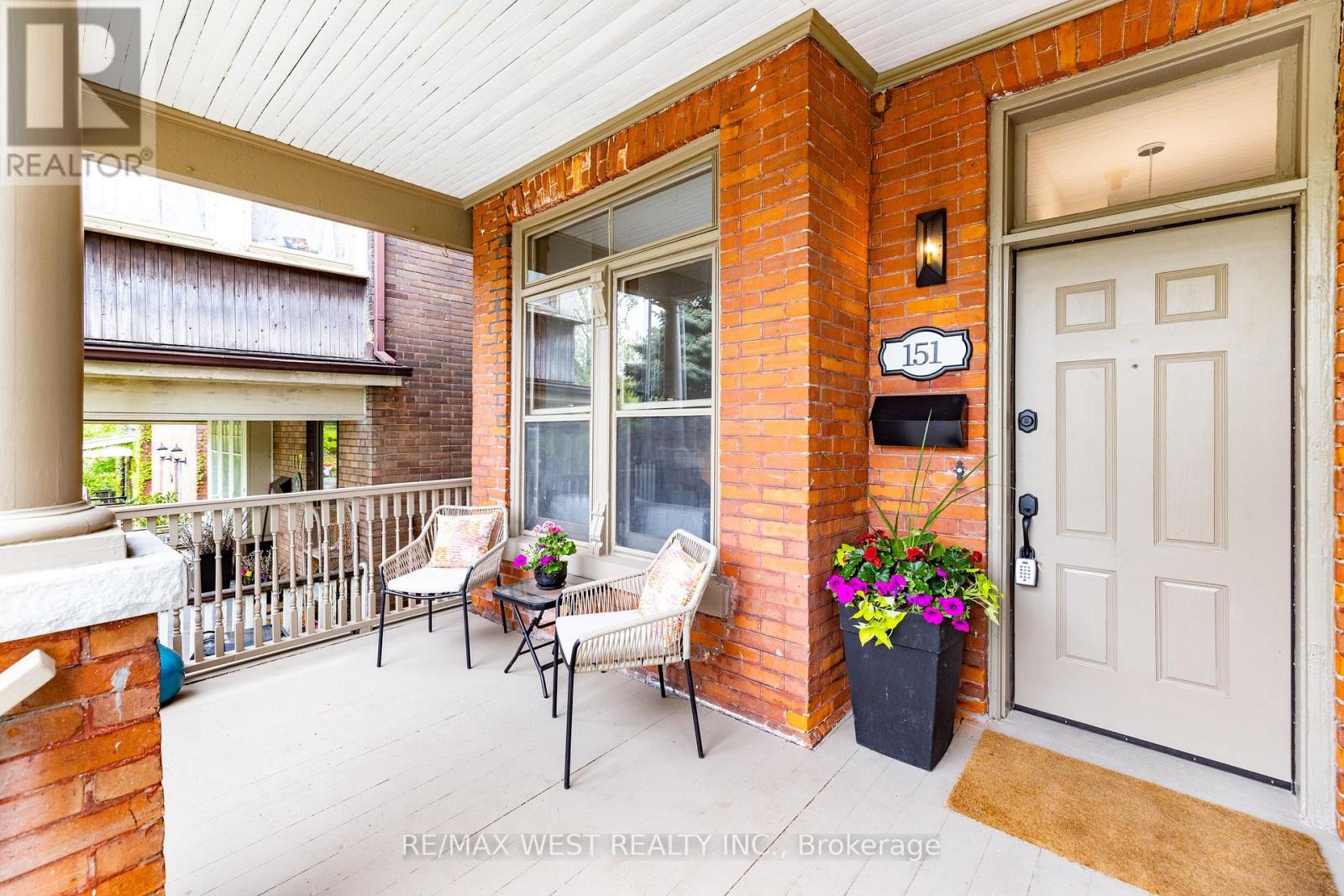 151 Humberside Avenue Property Photo 2