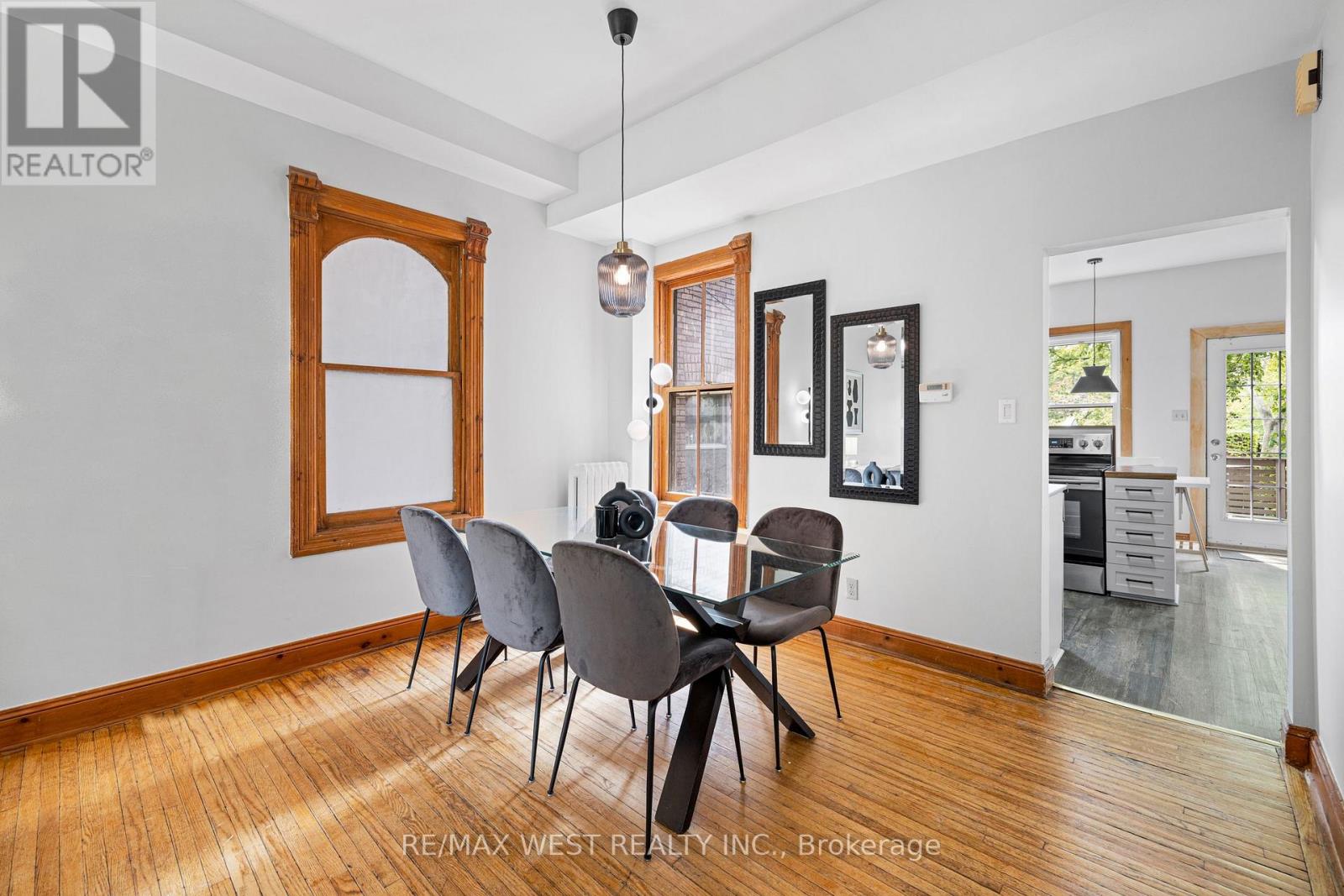 151 Humberside Avenue Property Photo 6