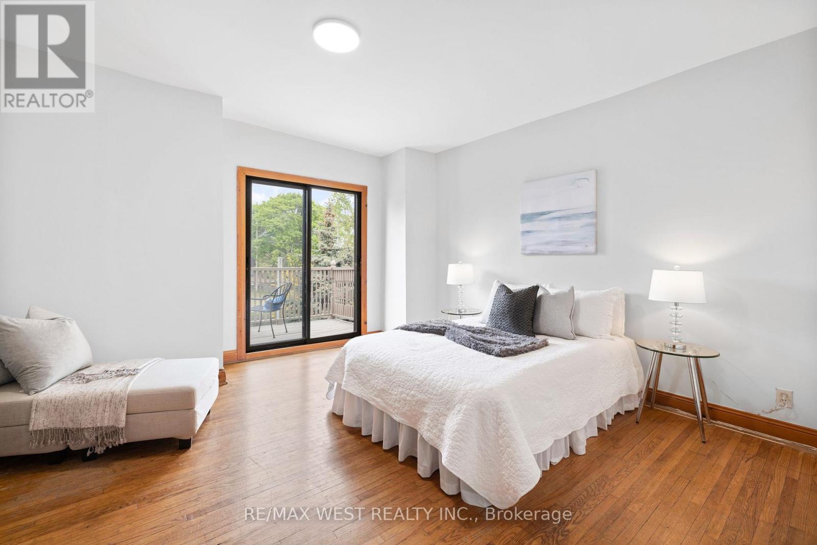 151 Humberside Avenue Property Photo 11