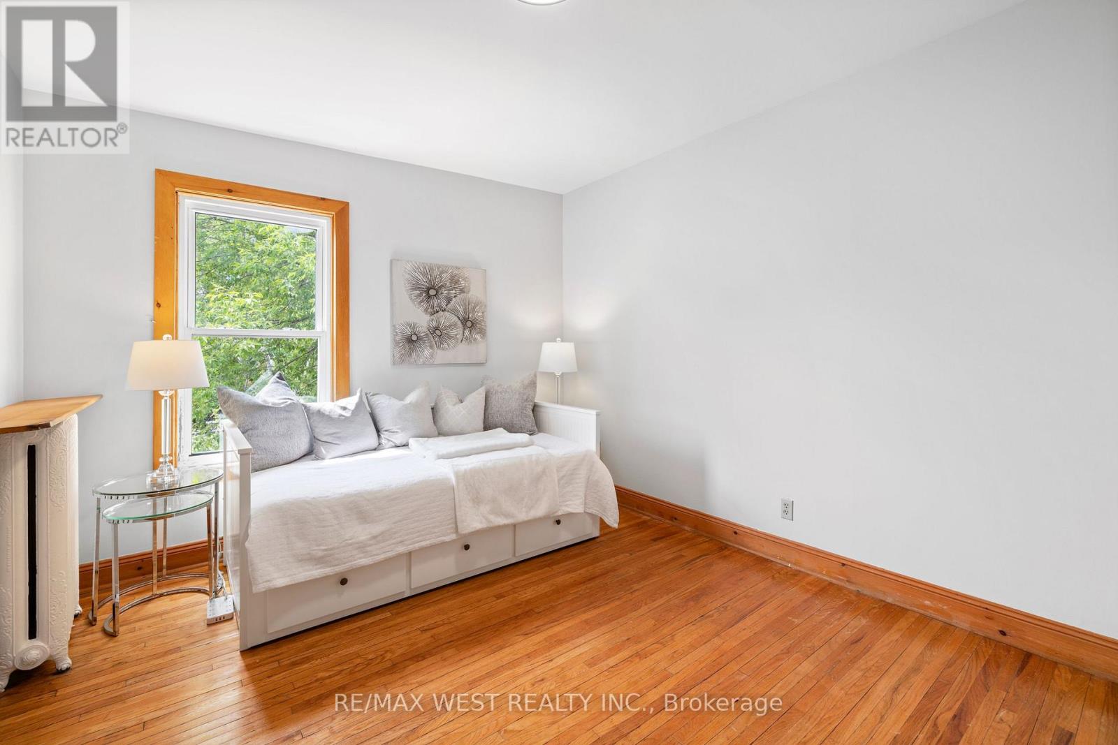 151 Humberside Avenue Property Photo 13