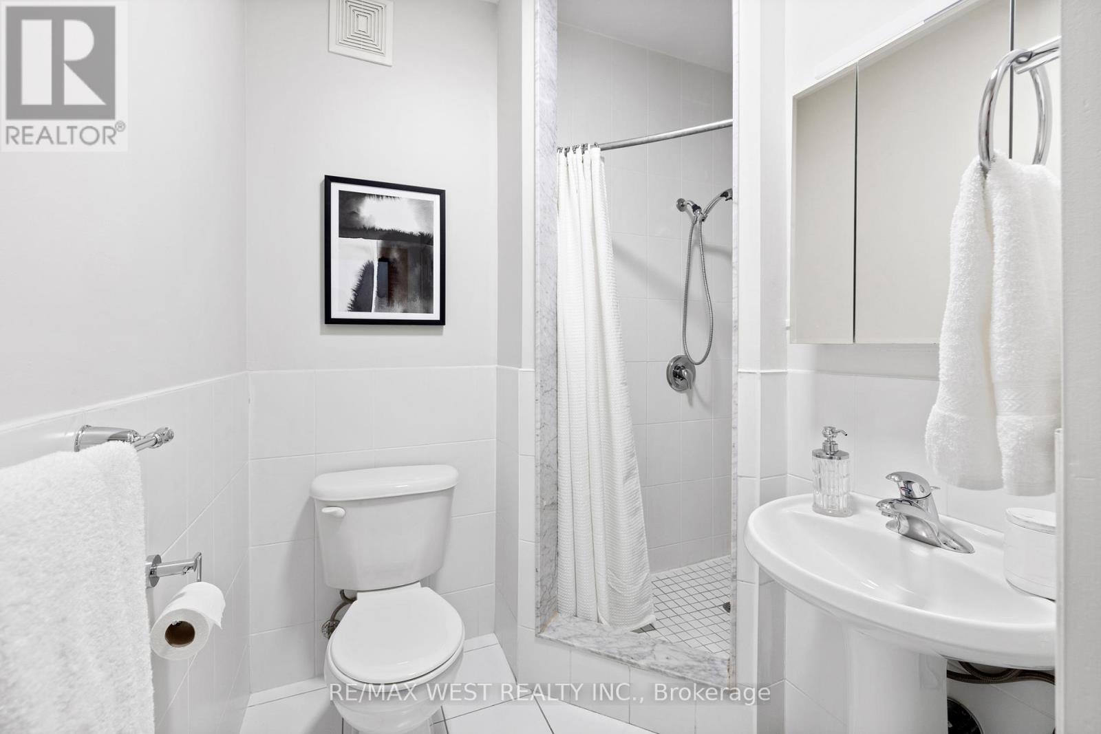 151 Humberside Avenue Property Photo 15