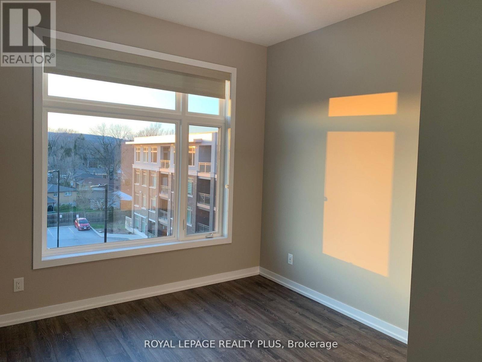 403 - 457 Plains Road E Property Photo 10