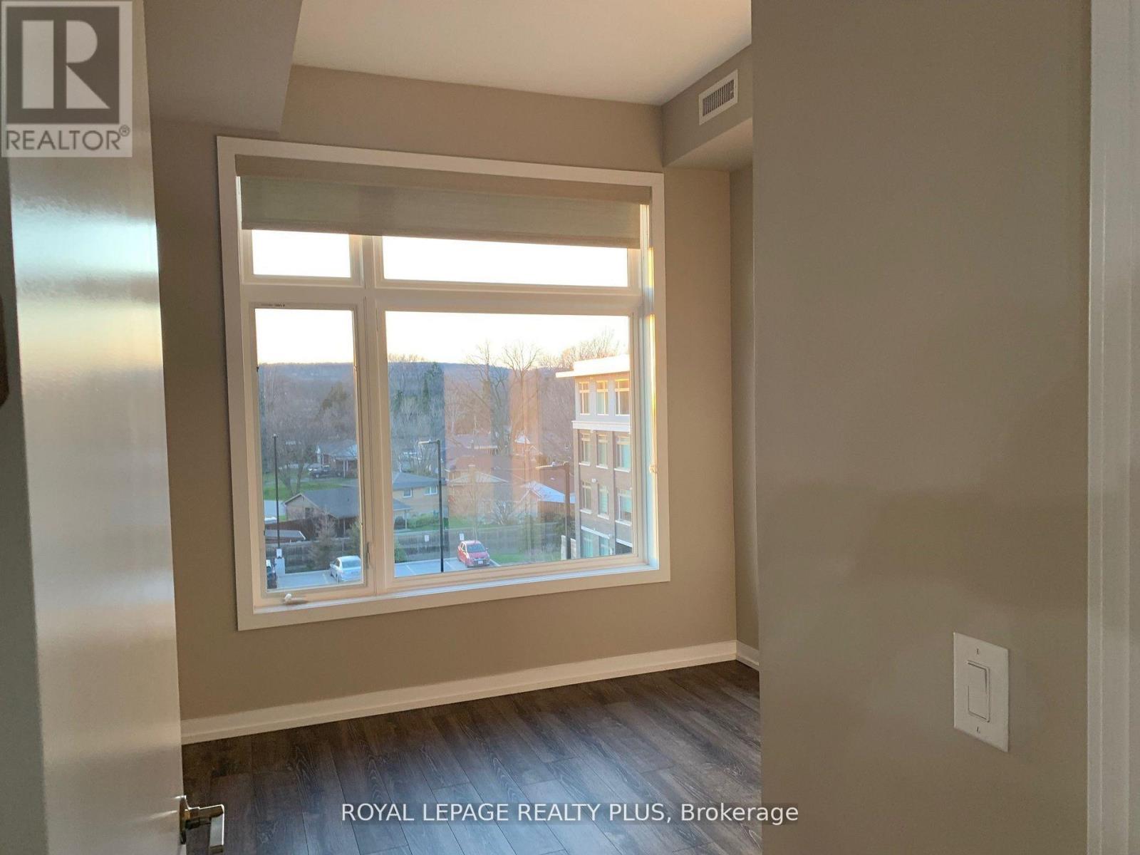 403 - 457 Plains Road E Property Photo 15