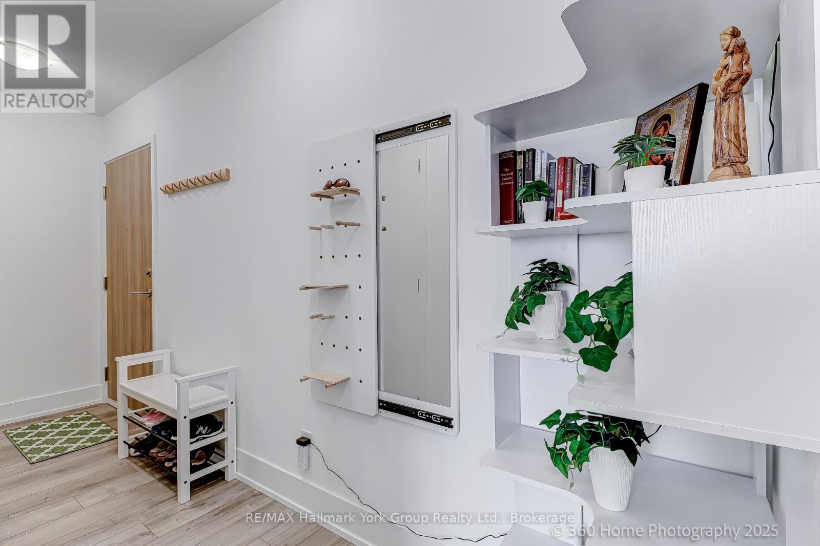 534 - 3100 Keele Street Property Photo 5