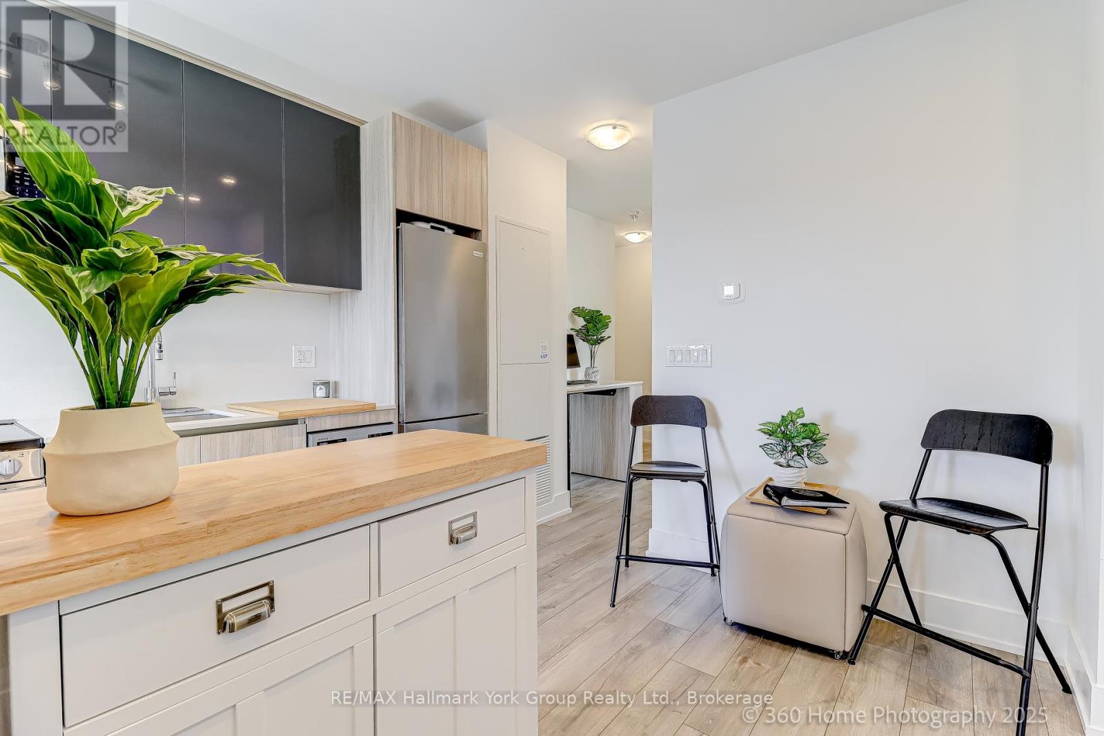 534 - 3100 Keele Street Property Photo 6