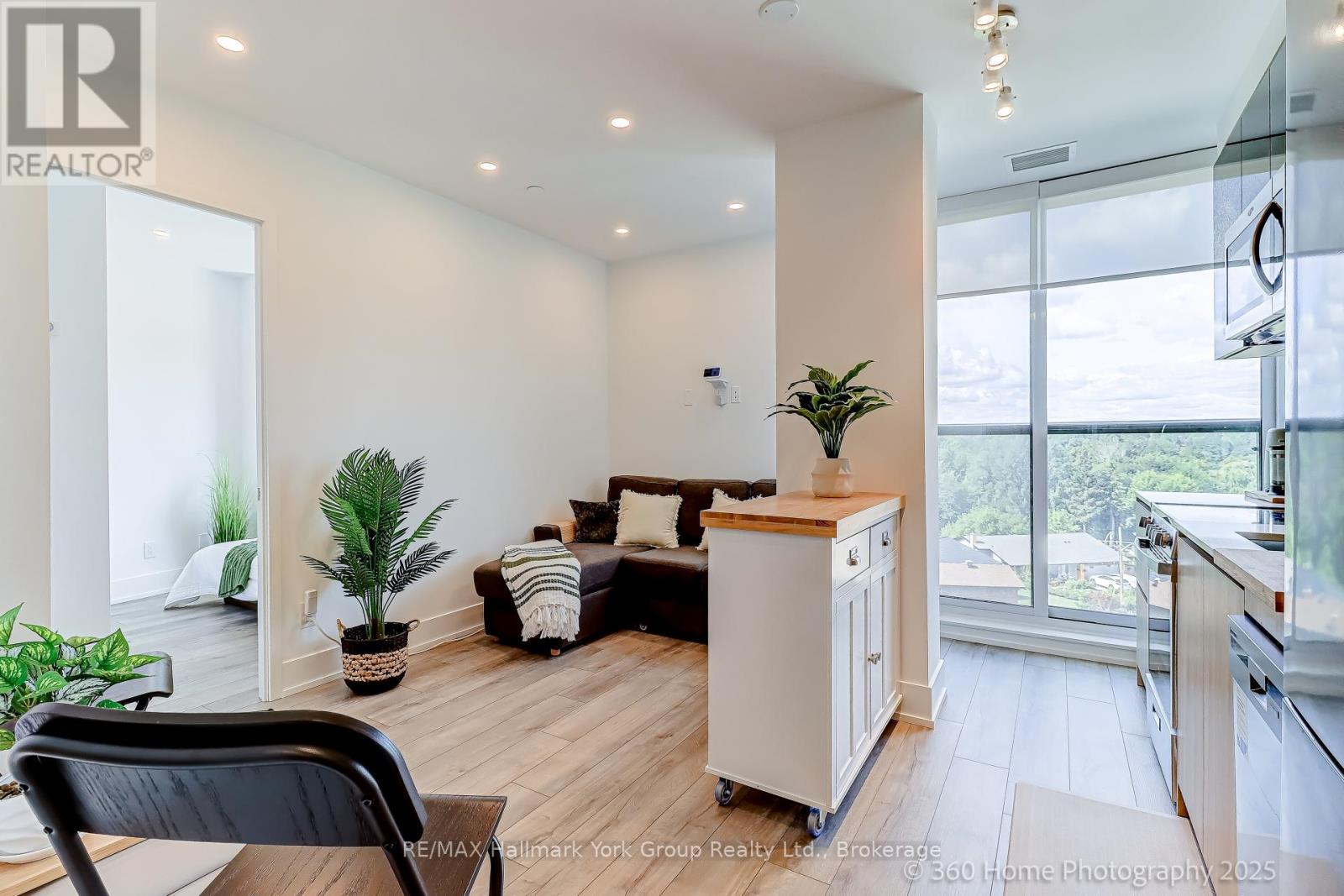 534 - 3100 Keele Street Property Photo 11