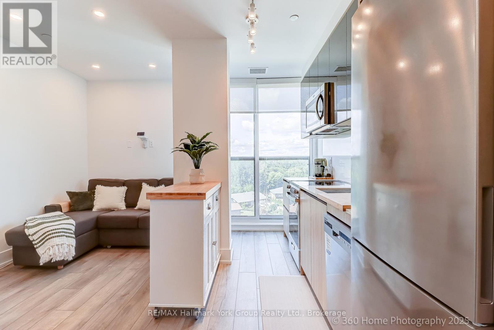 534 - 3100 Keele Street Property Photo 12